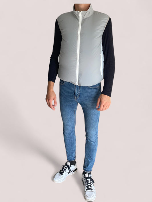 Gray vest with fan