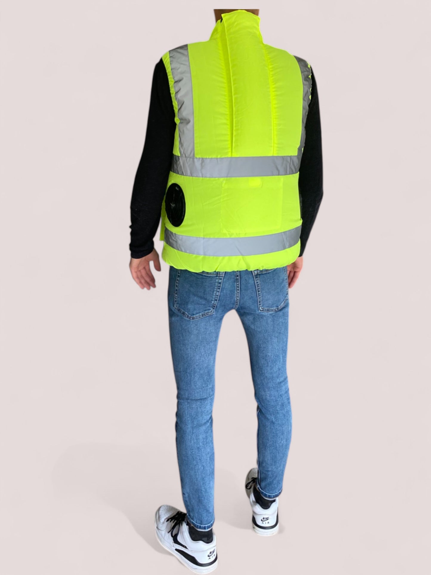 Green work vest with fan